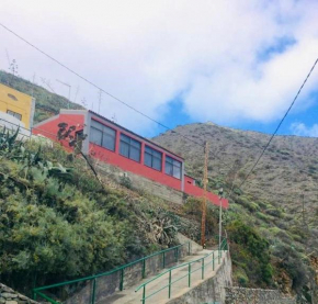 CASA EN LA PLAYA DE VALLEHERMOSO, ISLA DE LA GOMERA